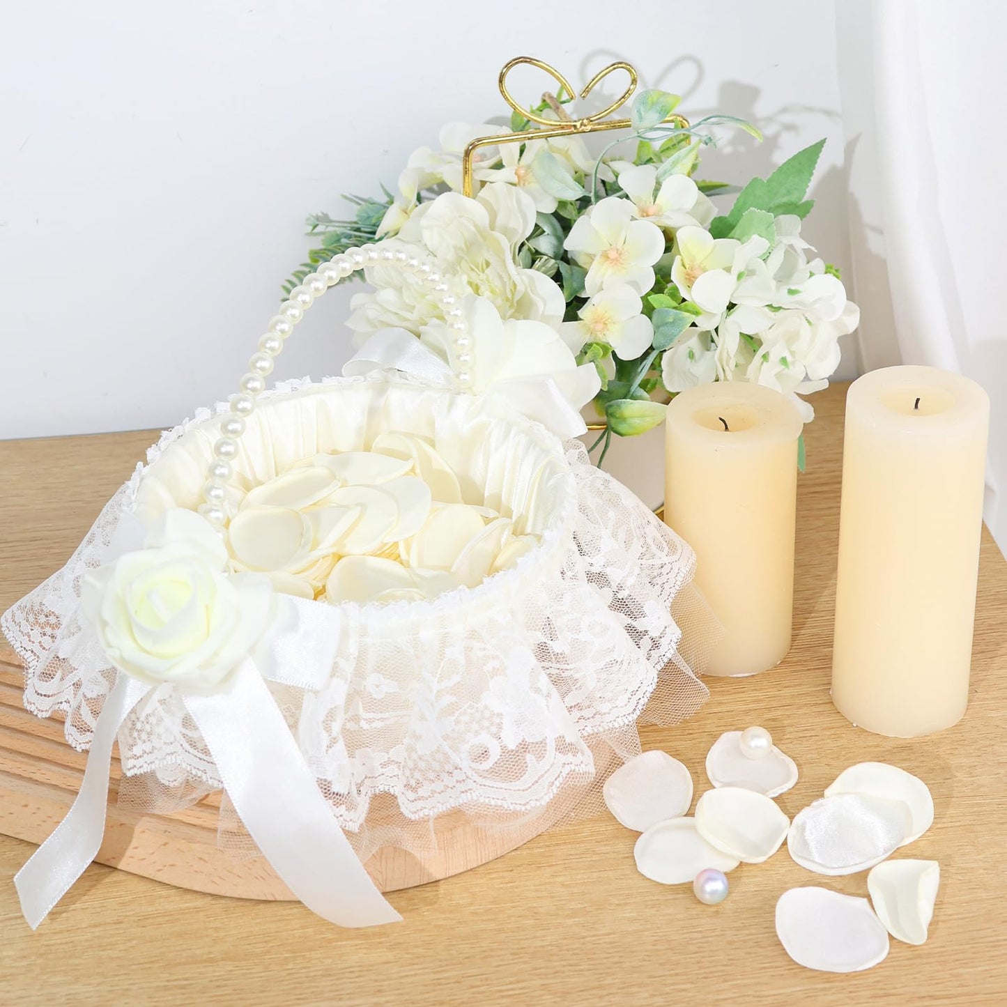 1 Pack Wedding Flower Girl Basket with 200Pcs Silk Petals, Pearl Handle and Ribbon Bow Wedding basket - Artificial Flowers for Romantic Night Bridal Party Home Decorations(Ribbon Bow)