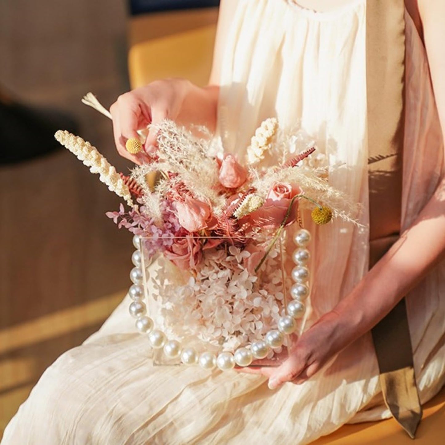 Flower Girl Basket Wedding Basket Petals basket with ribbon Acrylic Flower Holder for Confetti (Pearl)