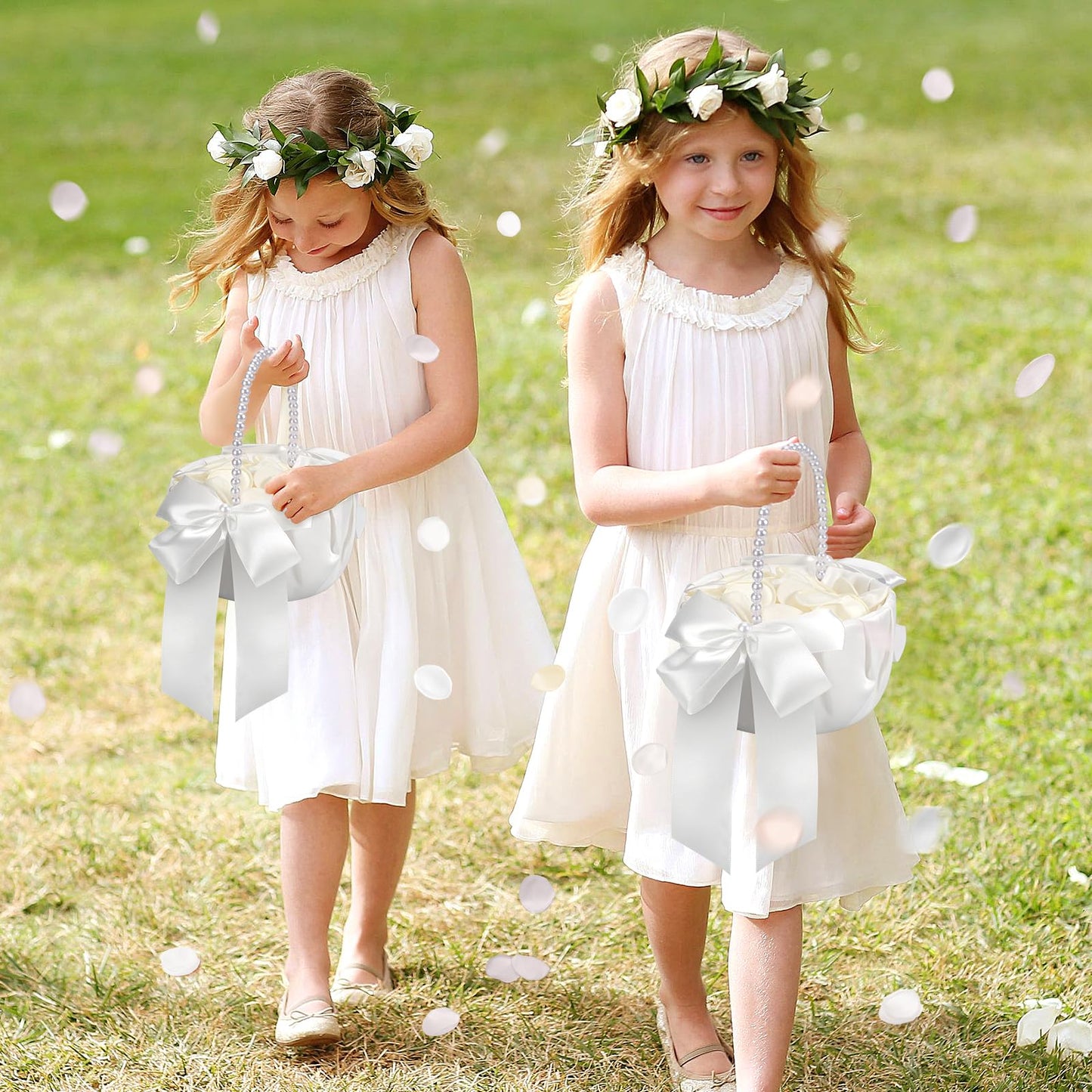 1 Pack Wedding Flower Girl Basket with 200Pcs Silk Petals, Pearl Handle and Ribbon Bow Wedding basket - Artificial Flowers for Romantic Night Bridal Party Home Decorations(Ribbon Bow)